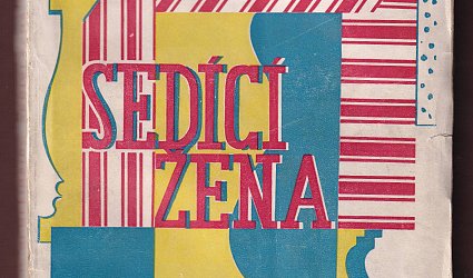 Sedící žena.